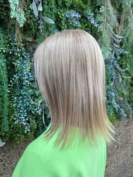 ノーブルヘアー(NOBLE HAIR) ホワイトベージュ