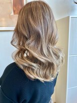 ローブ(L’AUBE)&nbsp;バレイヤージュカラー