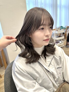 バイオレット 表参道店(Violet) 韓国風くびれヘア小顔レイヤーカット艶感グレージュカラー