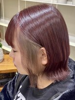 ドレス(Dress)&nbsp;外ハネボブカット/インナーカラー