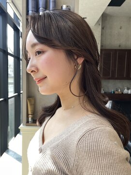 ザシー オモテサンドウ(The C) 小顔矯正効果お顔周りカット