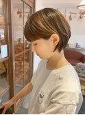 ワイドバングのショートボブ