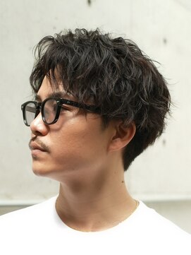 イーラ(era) 大人ツイスパパーマ/メンズ/刈り上げ/眉毛/ツイスト