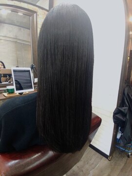 アトリエナガノ(atelier nagano) ニュアンスカラー/センターパート/ツヤ髪スタイル/ブルージュ