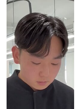 ヘアアンドフェイス ルースト(hair&face ROOST) MEN’S HAIR/曲がる縮毛矯正/刈り上げセンターパート/円町