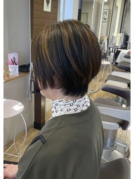 アートランドユージン(art land u-jin) 大人のハイライトカラー