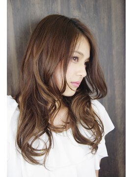 チョコア(CHOCOA) 艶感ブラウン＆カールスタイル