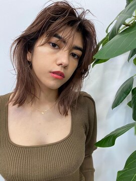 ローウェ 表参道(Louwe) ボブ/大人かわいい/フェザーバング/透け感グレージュ