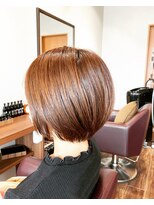 ハチニイニ(822)&nbsp;ナチュラルショートボブ