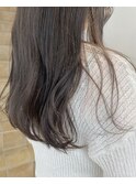柔らかグレージュ