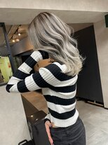 サニー 渋谷(SUNNY)&nbsp;バレイヤージュショコラアッシュハイライトグレージュカラー