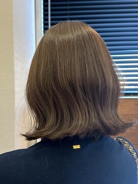 シェール(cher) 外ハネくびれボブ/クリームブラウン【cher西宮北口:MAYA】