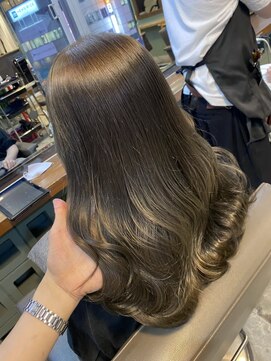 パリオ バイ コレット(Palio by collet) オリーブグレージュ×透明感くすみカラー