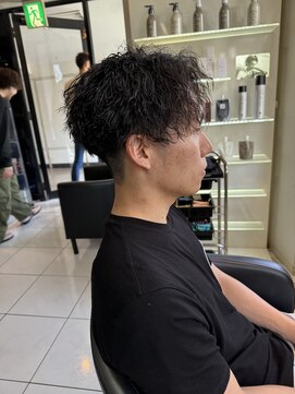 アイズ 海老名(AIZU) ツイストスパイラルパーマ ツイストパーマ 海老名メンズカット