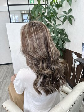 ベルヘアーデザイン 堺東(Belle hair Design) コントラストハイライト/ハイライト/白髪ぼかしハイライト