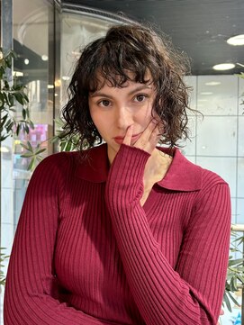 ヘアーアンドメイク ビス(HAIR&MAKE bis) 海外風パーマ 似合わせカット ロブパーマ【kotomi】