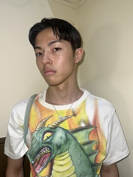 フェイヴィーズ(FavyS) センターパート　大阪美容室