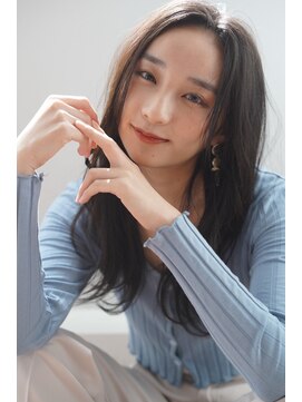 ルフュージュ バイ プロデュース 相模大野店(Refuge by Produce) 暗髪/レイヤーカット/長めバング