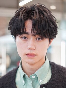 エリマ 横浜西口(elima) 横浜西口メンズセンターパート七三分けパートニュアンスパーマ