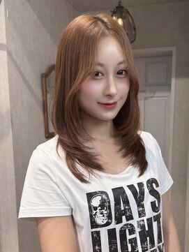 ヘアーアンドメイク ビス(HAIR&MAKE bis) 韓国風レイヤーカット♪【Ayaka】