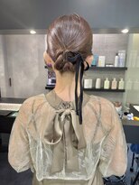 ケンジ 横浜(KENJE) タイトヘア/ベロアリボン/シニヨン/お呼ばれヘア/結婚式