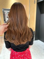 カミエ(kamie)&nbsp;ロングヘア×透明感ブラウン。上質な艶髪を叶える