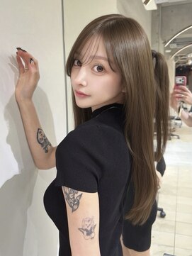 ジーナ 渋谷神南(Zina) Milky beige