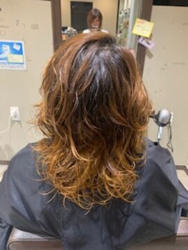 バグズ ヘアデザイン 桔梗が丘店(Baguz HAIR DESIGN) 前髪軽めのひし形ふわふわパーマ☆なみなみウェーブ