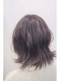 ピンクベージュ