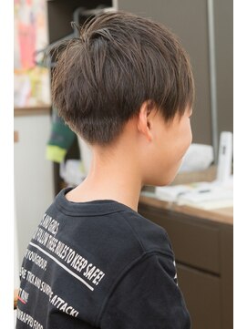 キッズカット ショート 刈り上げ アシメ L ヘアージャンティ Hair Gentil のヘア カタログ ホットペッパービューティー
