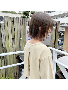 ミント(mint) 外ハネボブ/ピスタチオグレージュ/ミニボブ