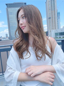 ルービック 奈良(Rubik's) 小顔カットニュアンスカール/透明感ベージュ