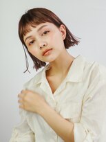 ライラ(Lyla)&nbsp;おしゃれ可愛い　オン眉耳かけプツッとミニボブ