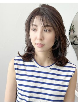 ファチュール(fAture.) ベース顔さん★似合う大人可愛いレイヤー小顔ミディアム30代40代