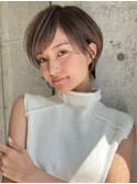 透け感ベージュ×ショート