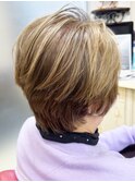 30代40代ハイライト大人3Dカラーショートミルクティーベージュ