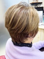 アルファ インタラクティブ エム フラワー(ALUFA interactive.M Flower)&nbsp;30代40代ハイライト大人3Dカラーショートミルクティーベージュ