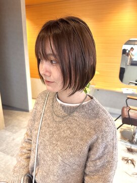 イェル(ELL.) 丸みショート顔周りレイヤー大人かわいいボブ20代30代