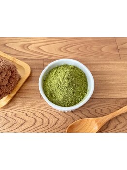 【JR高槻すぐ】【JR高槻すぐ】ヘナ取り扱いサロン◎髪や頭皮に優しく、ハリ・コシ・ツヤが叶うヘナを使用♪