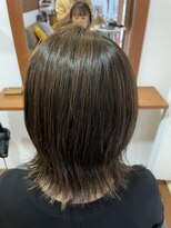 リラ(Lilas)&nbsp;外はね長めボブ