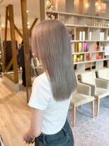 アヴァンス ジェイアール和歌山店(AVANCE.)&nbsp;派手髪×ハイトーン×ミルクティーベージュ