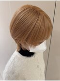 ハイトーンショート　ショートカット　マッシュウルフ