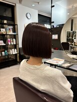 アウラ(AURA)&nbsp;切りっぱなしボブぱつっとボブミニボブショートボブ暖色カラー