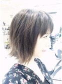 不揃いな毛先とカール感でカジュアルモードに！