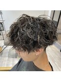 ツイストスパイラルパーマメッシュ前下がりマッシュツーブロック