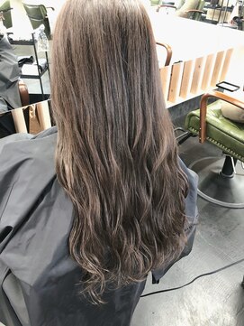 エミタス 宮街道(Emitas.) ブリーチなし透明感抜群カラー