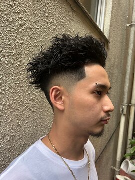 スティーロ 渋谷(Steelo) Steelo  スキンフェード×ツイストスパイラル