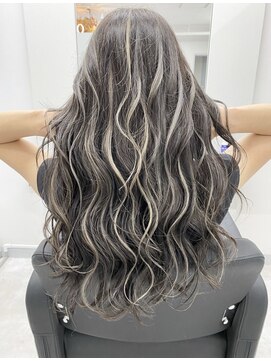 アオアクア バイ グルグル 小岩店(ao akua by GULGUL) コントラストハイライト ホワイトベージュ×ダークグレージュ