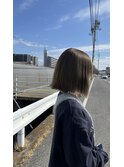 オリーブグレージュ