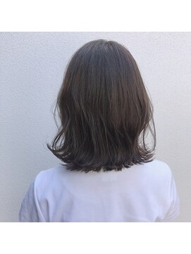 ニュイ 高槻 阪急茨木店(nui) 黒髪ボブルフネビージュ小顔ワンレンスペインカール